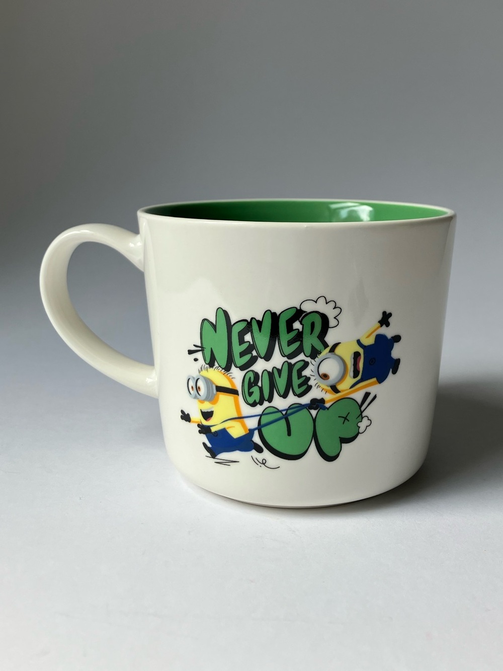 NIB Illumination’s Minion Ceramic Mug Limited Edition Burger King Portugal Gifts